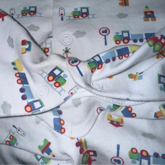 Boy's Kissy Kissy One Piece Outfit, size 12-18 months - Picture 10 of 10